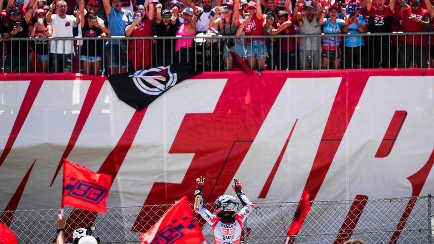 La grada de Márquez exportará su fiesta a los principales circuitos de MotoGP