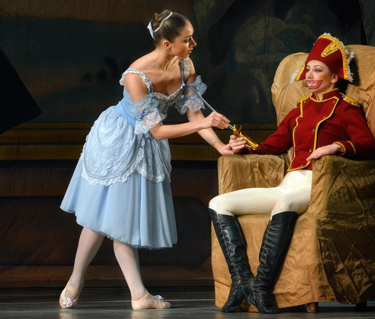 El ballet clásico de «El Cascanueces» se interpreta en Elda