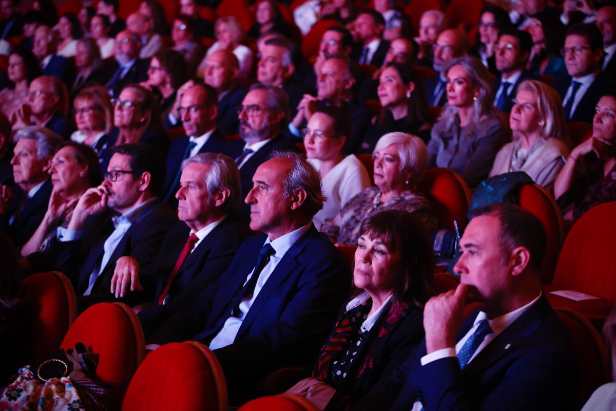 El Ayuntamiento entrega sus Medallas de la Ciudad
