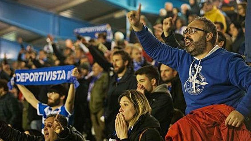 Aficionados deportivistas en Ponferrada.