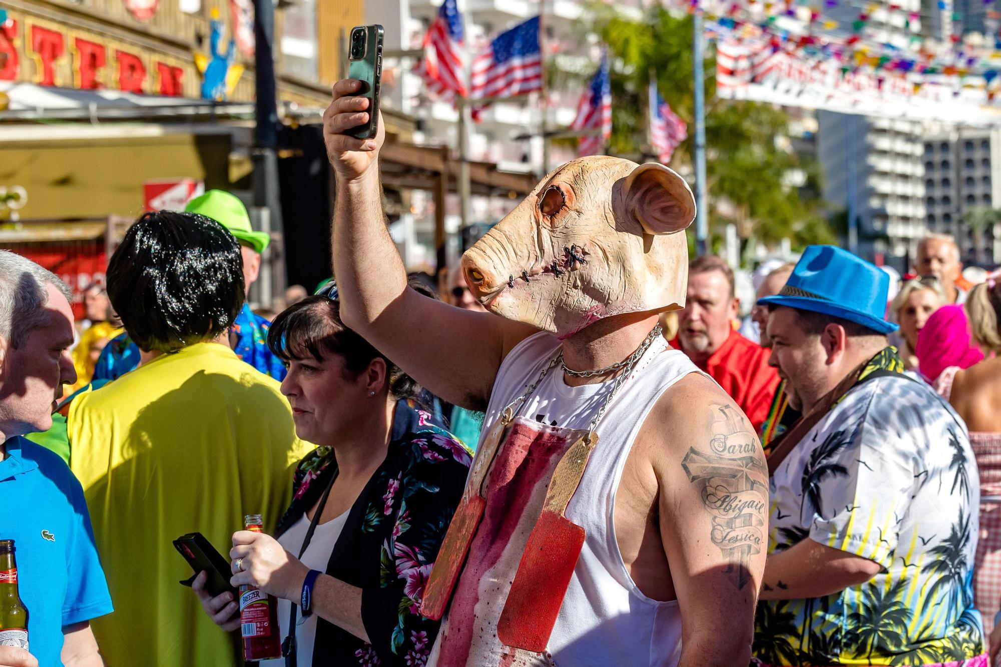 La "Fancy Dress" llena de disfraces Benidorm