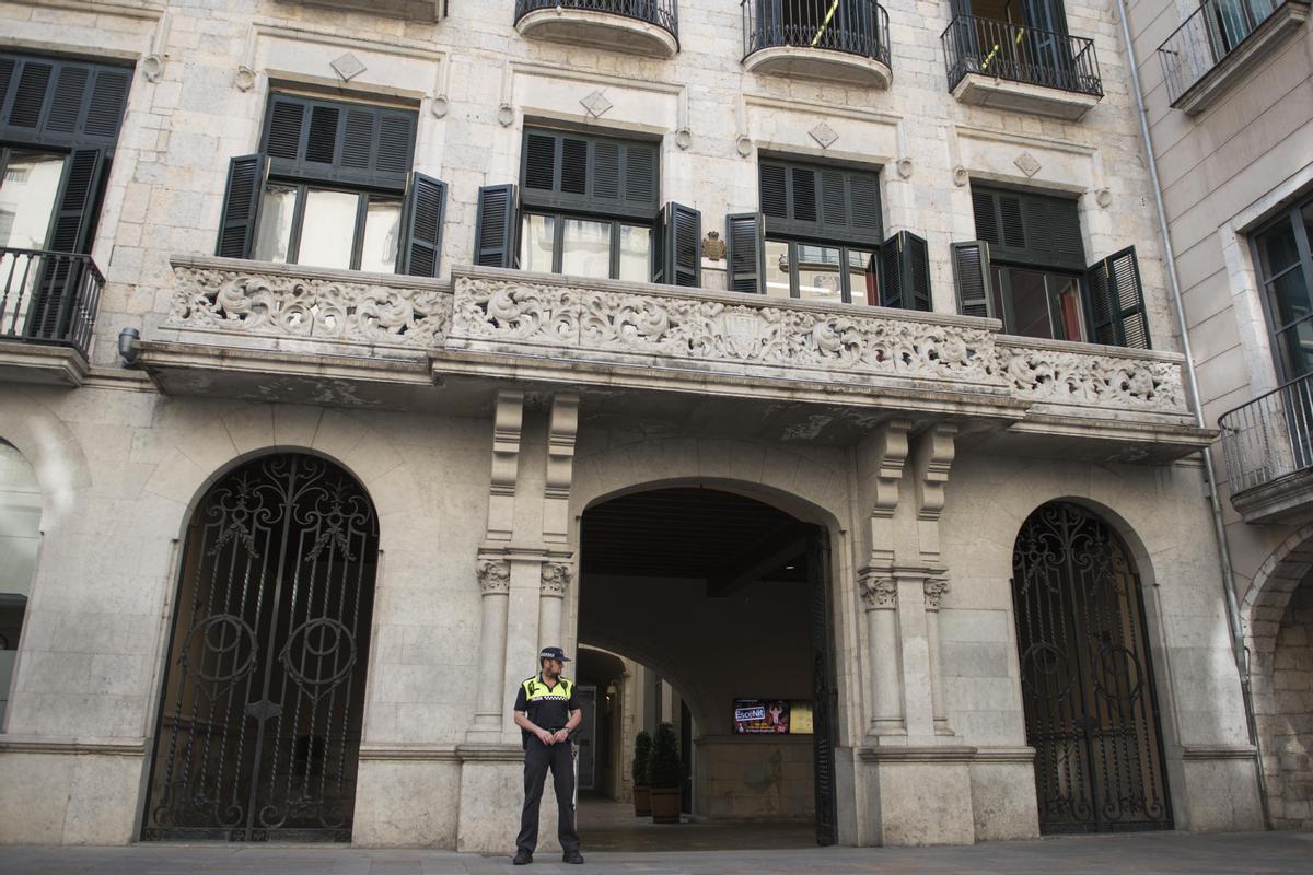 Girona (Gironés) 05.007.2016. Operación contra la corrupción. Ayuntamiento de Girona. Alcaldesa Marta Madrenas. Foto de Glòria Sánchez/ICONNA
