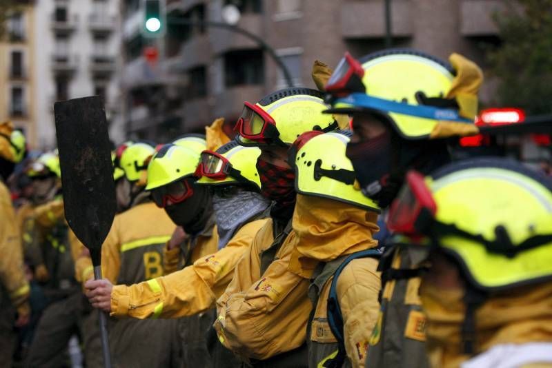 Fotogalería de la marcha de los bomberos forestales