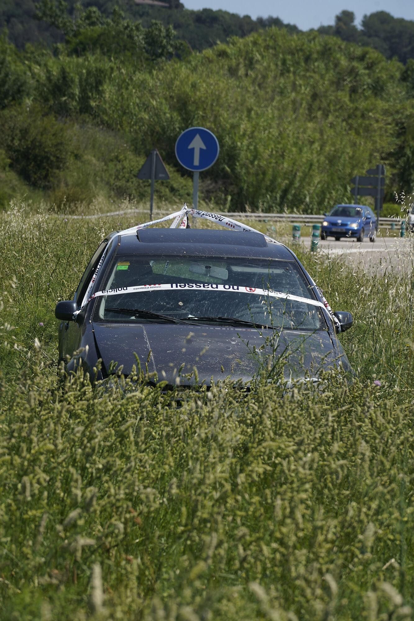 Persecució policial d'un conductor begut que se salta un control a Pontós i que s'accidenta a Medinyà
