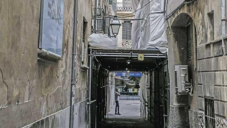 El ruido de las obras en la calle Campaner ha originado un expediente de la defensora de la Ciudadanía.