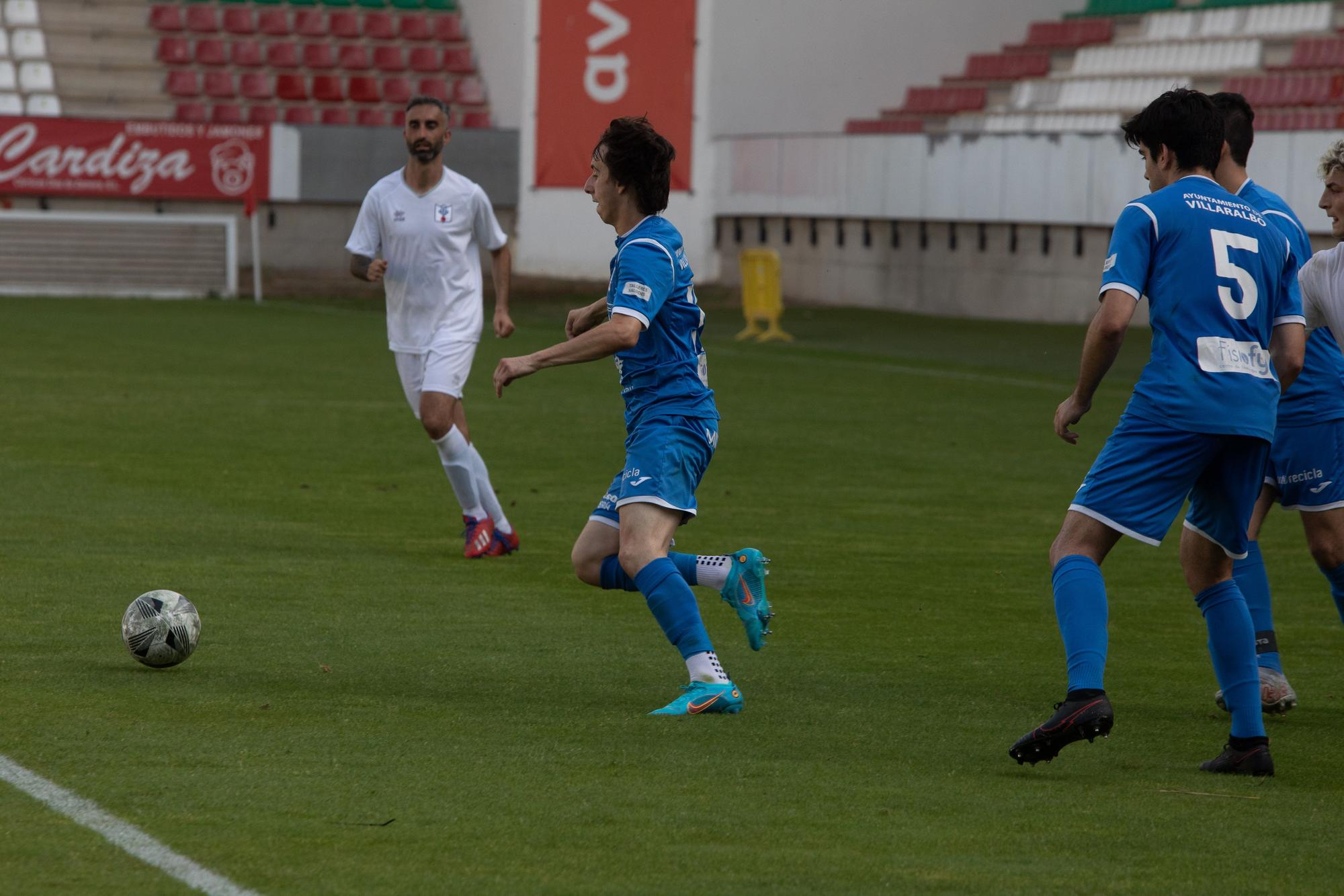 GALERÍA | El Villaralbo B supera a la UD Toresana y levanta la Copa de Los Valles