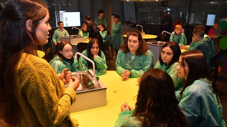Jóvenes investigadores de A Coruña por un día