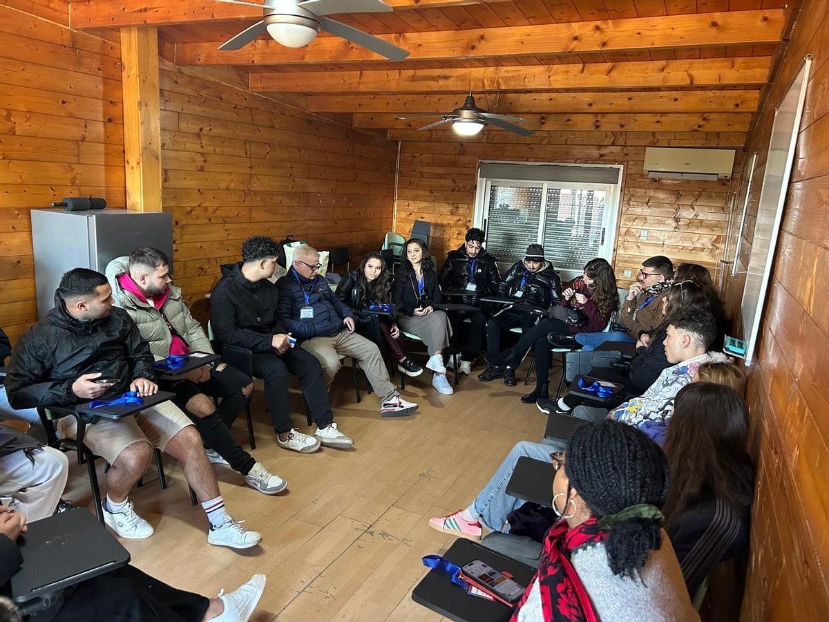 Uno de los talleres del proyecto europeo del pueblo gitano.