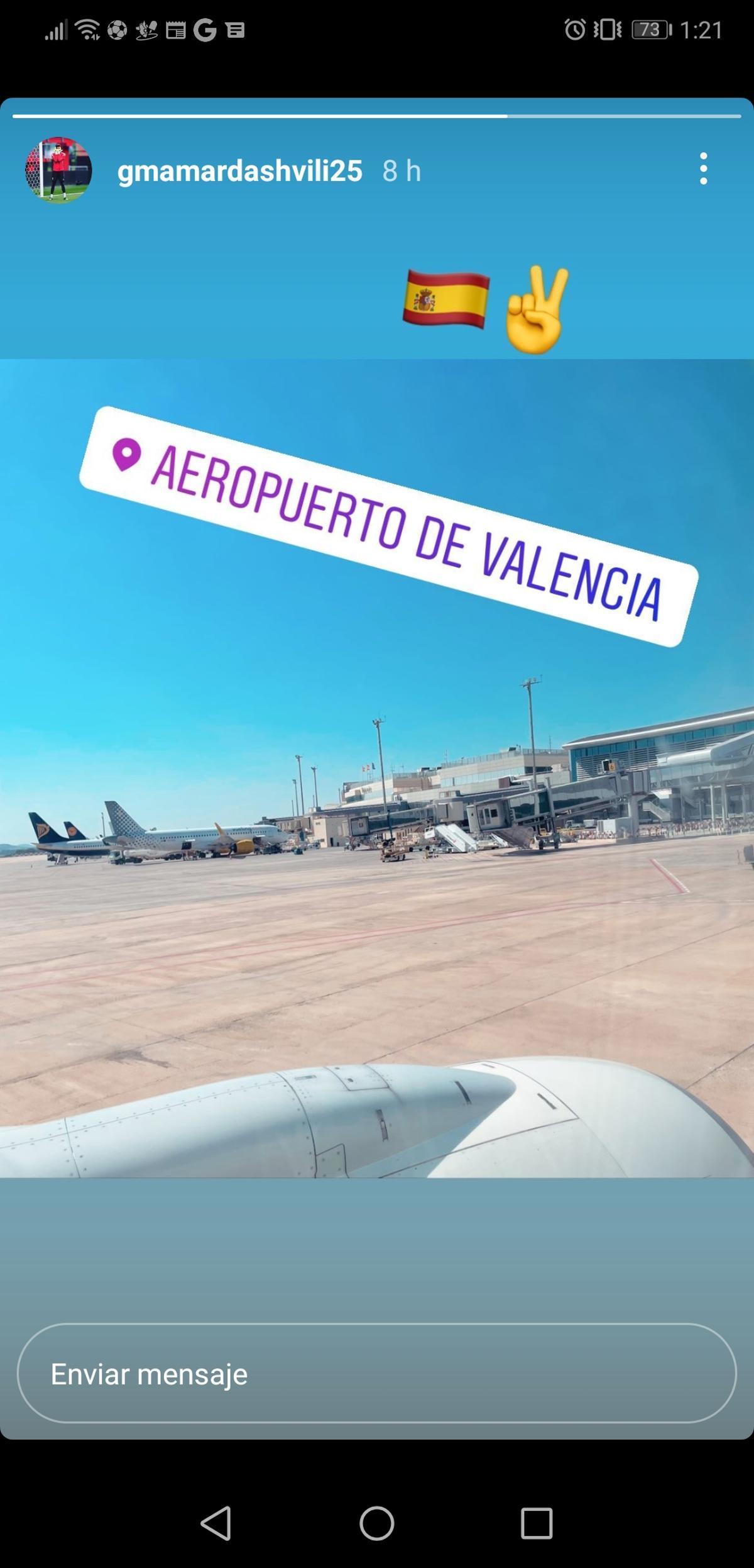 Storie en sus redes sociales aterrizando en manises