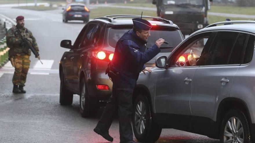 Sigue la búsqueda del tercer sospechoso del atentado del aeropuerto de Bruselas