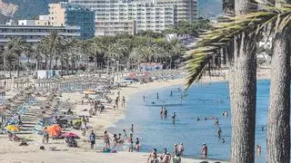 La ley de Turismo de Baleares fija una moratoria de hasta cuatro años para construir nuevas plazas turísticas