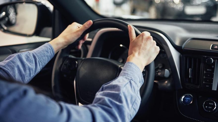 ¿Avería con tu coche de alquiler en vacaciones? Esto es lo que debes hacer, paso a paso