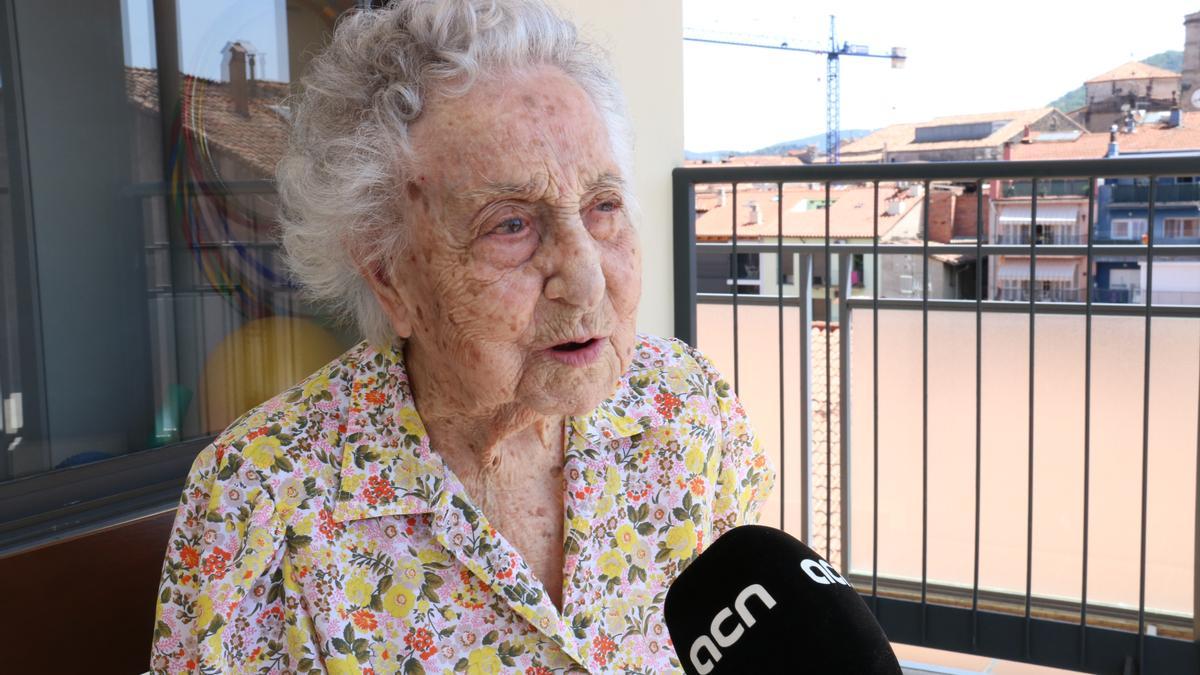 La persona més vella de Catalunya, Maria Branyas, en una entrevista a l'ACN a Olot el 2019