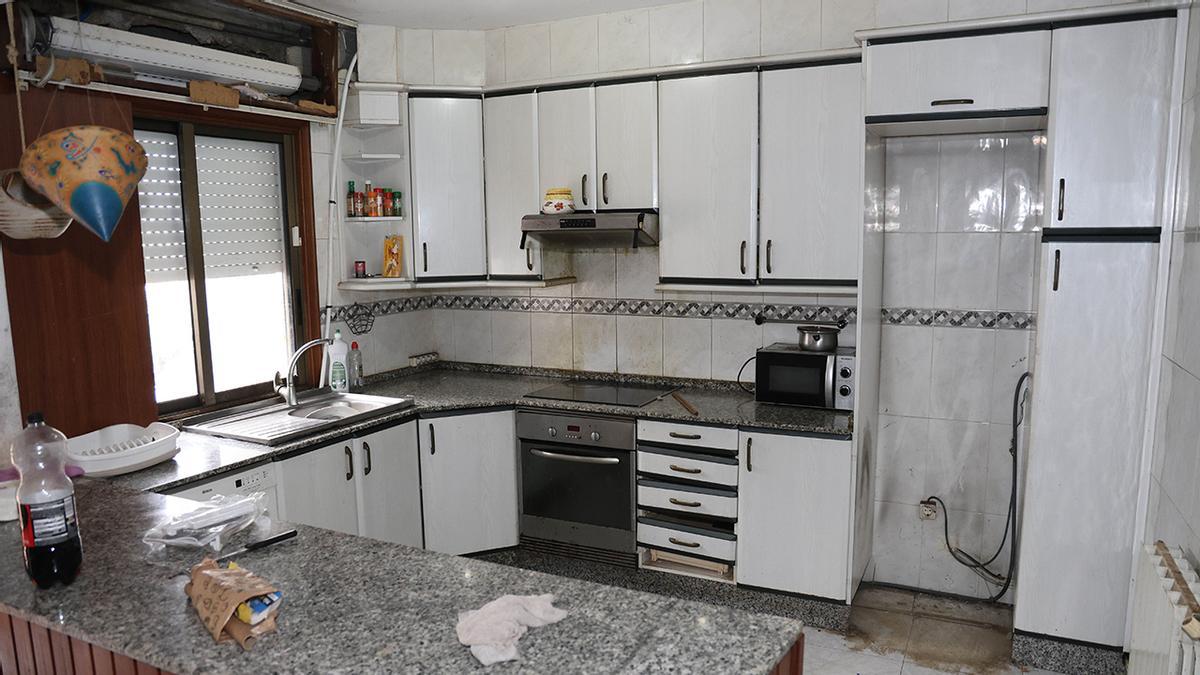 Así quedó la casa okupada en la rua Pardavila de Vigo