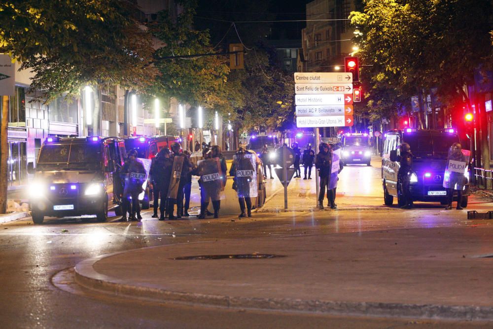 Galeria de fotos: Enfrontaments a Girona entre manifestants i policia