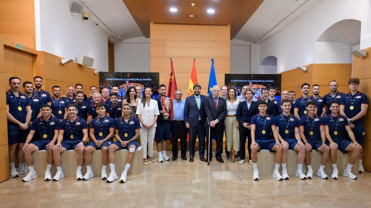 ElPozo Murcia pasea su Supercopa