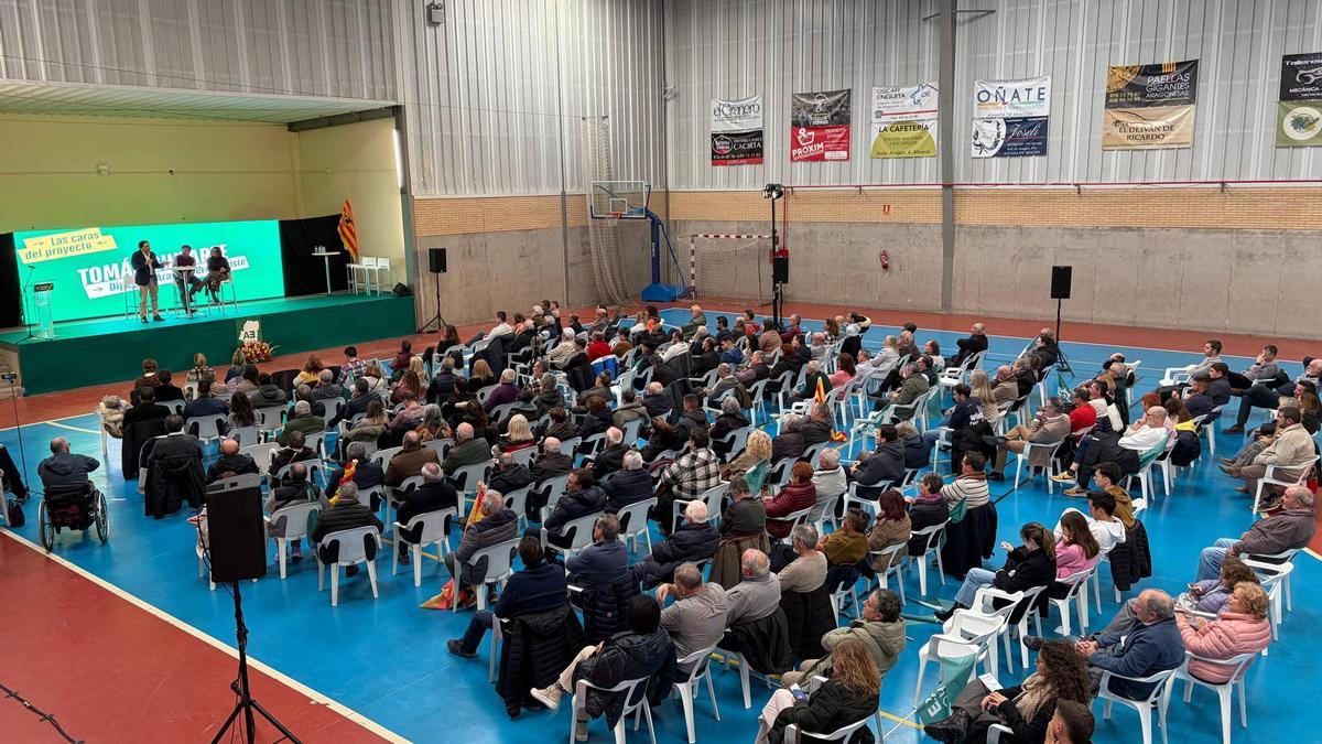 Más de 200 personas se han congregado en Alhama de Aragón en el relanzamiento de Aragón Existe.