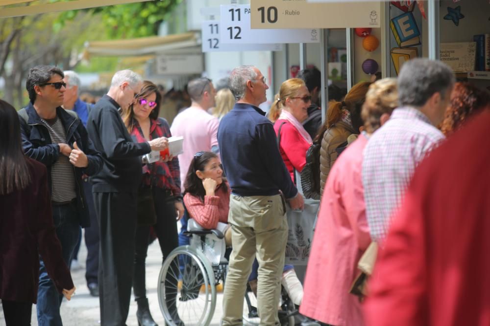 Un paseo por la 52ª Fira del Llibre de València