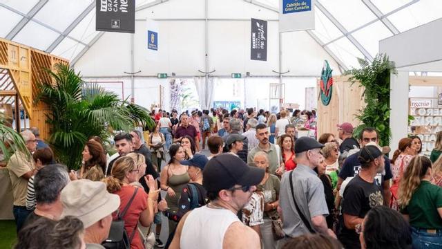 Asistentes a la Feria Gran Canaria Me Gusta, en el recinto de Infecar. | LP/DLP