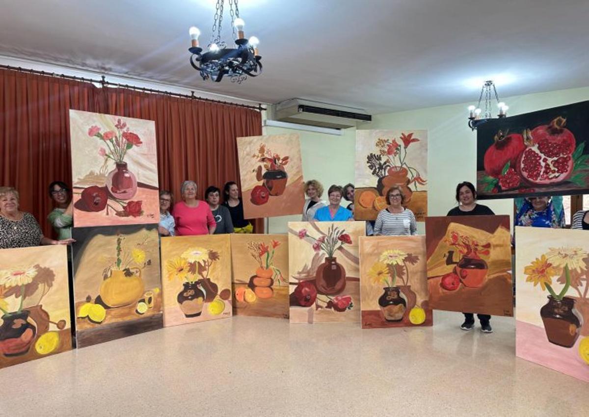 Las participantes realizaron sus propias creaciones.  | SERVICIO ESPECIAL