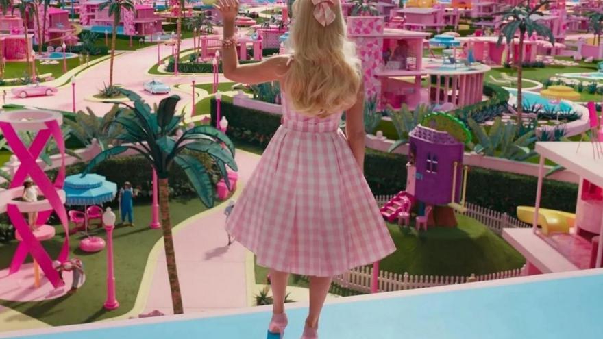 El estreno de ‘Barbie’ impulsa la búsqueda de muñecas de segunda mano que llegan a costar 990 euros
