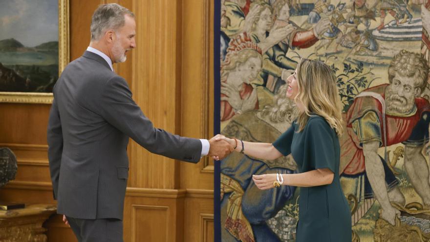 Felipe VI se reúne con la presidenta de Extremadura, María Guardiola.
