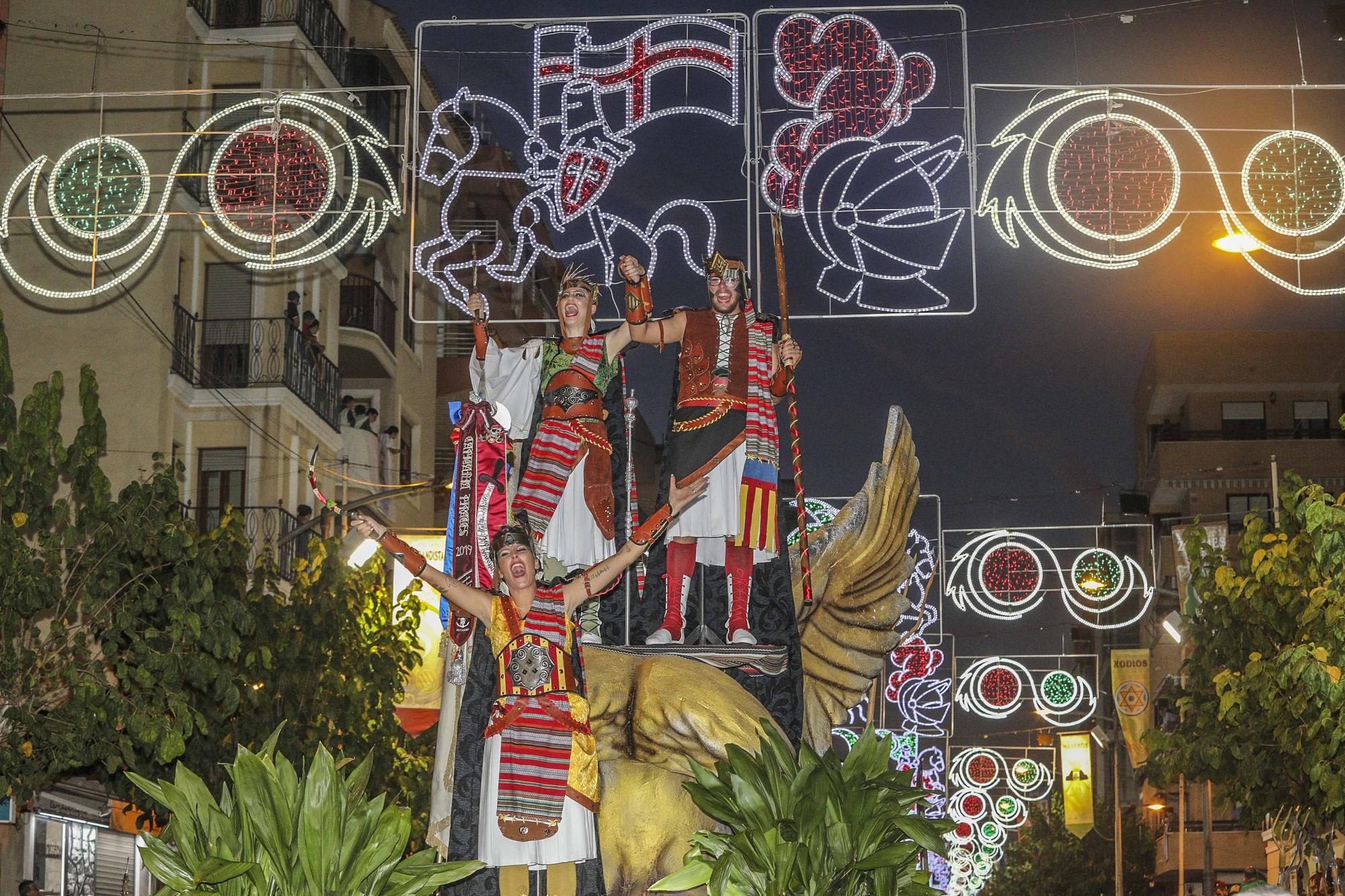 Vuelve la magia de los Moros y Cristianos en Mutxamel