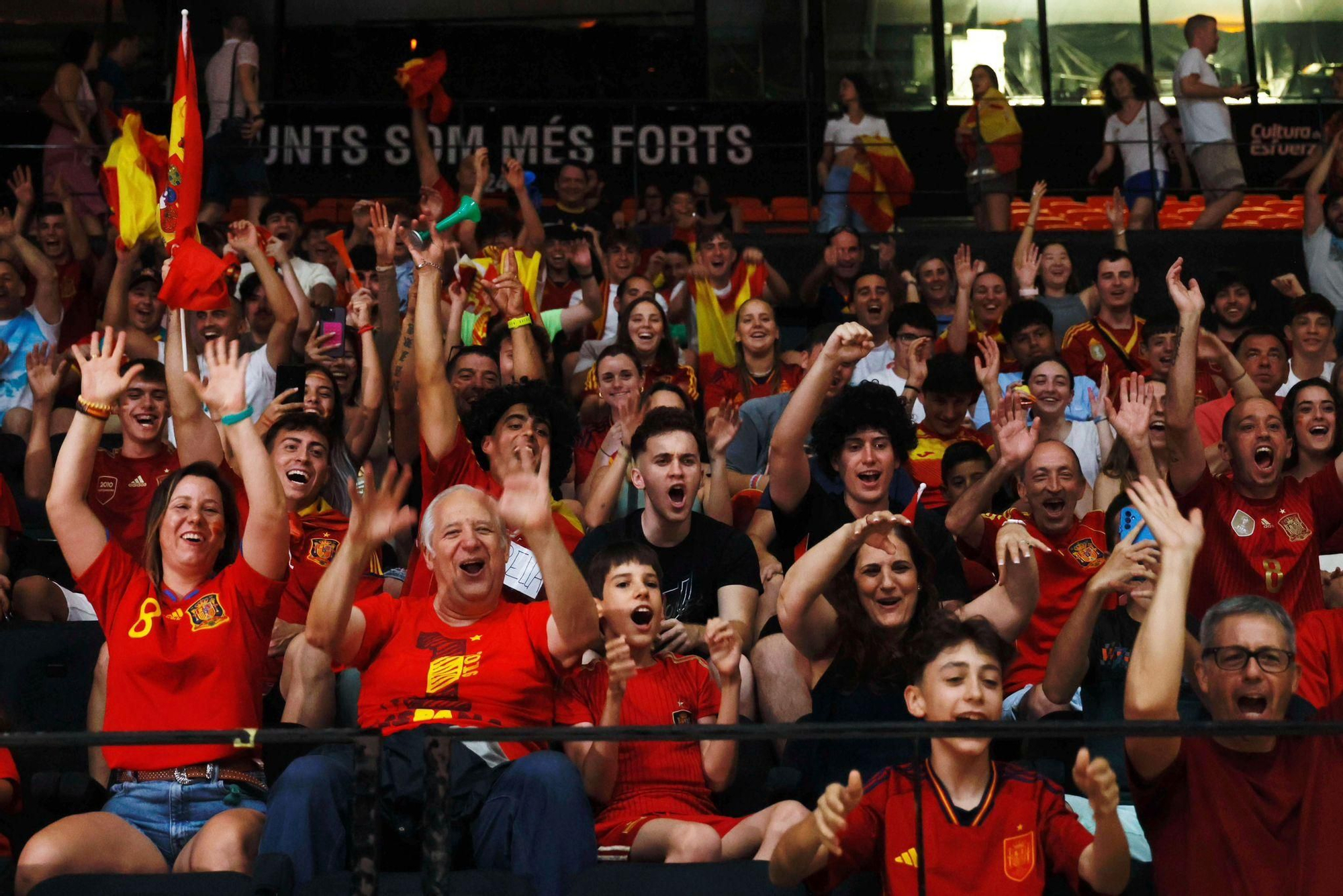 La Fonteta acoge con pantallas gigantes la semifinal de España en la Eurocopa