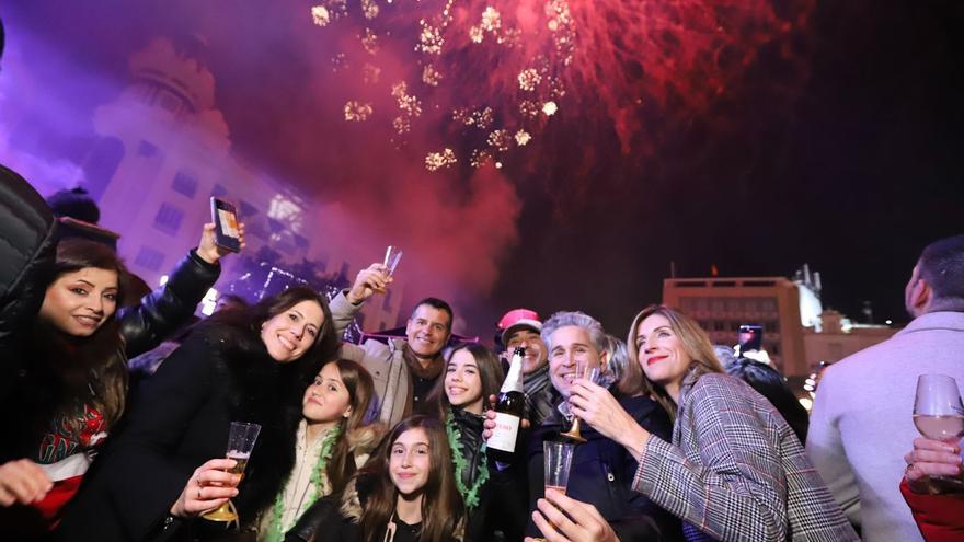 Córdoba recibe el año 2024 con frío pero con fiesta