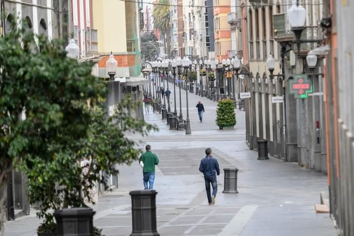 25-03-20 LAS PALMAS DE GRAN CANARIA. CIUDAD. LAS PALMAS DE GRAN CANARIA. Recorrido por la ciudad para vera su desolación.   Fotos: Juan Castro.  | 25/03/2020 | Fotógrafo: Juan Carlos Castro