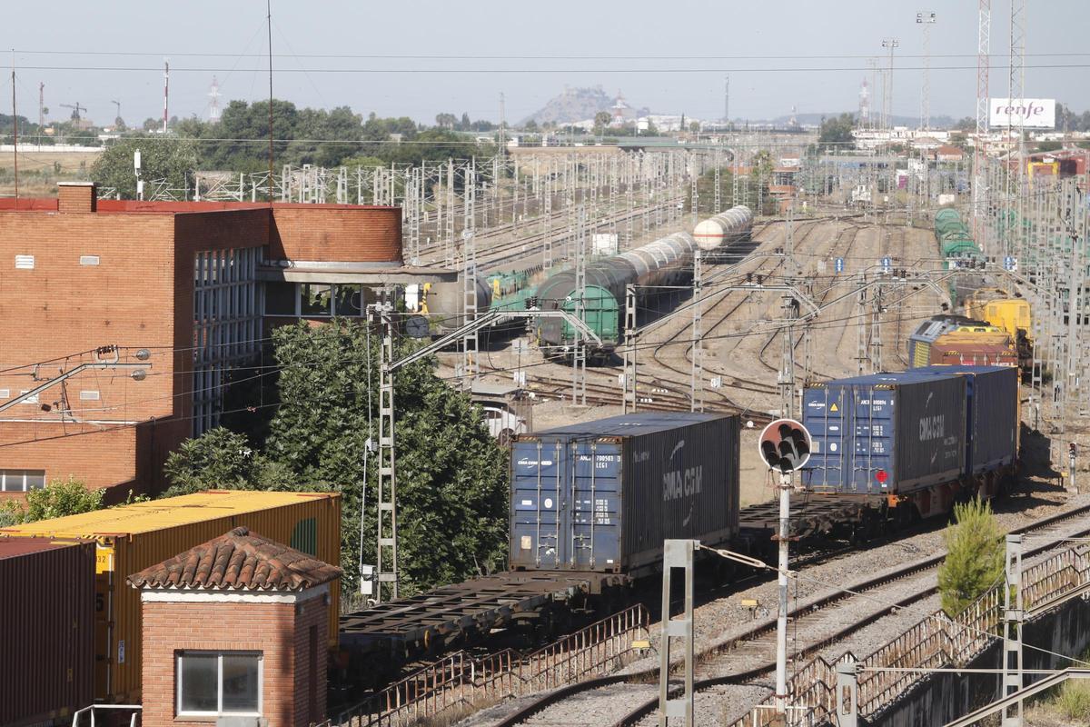 Estación de trenes de mercancías en El Higuerón, en Córdoba.