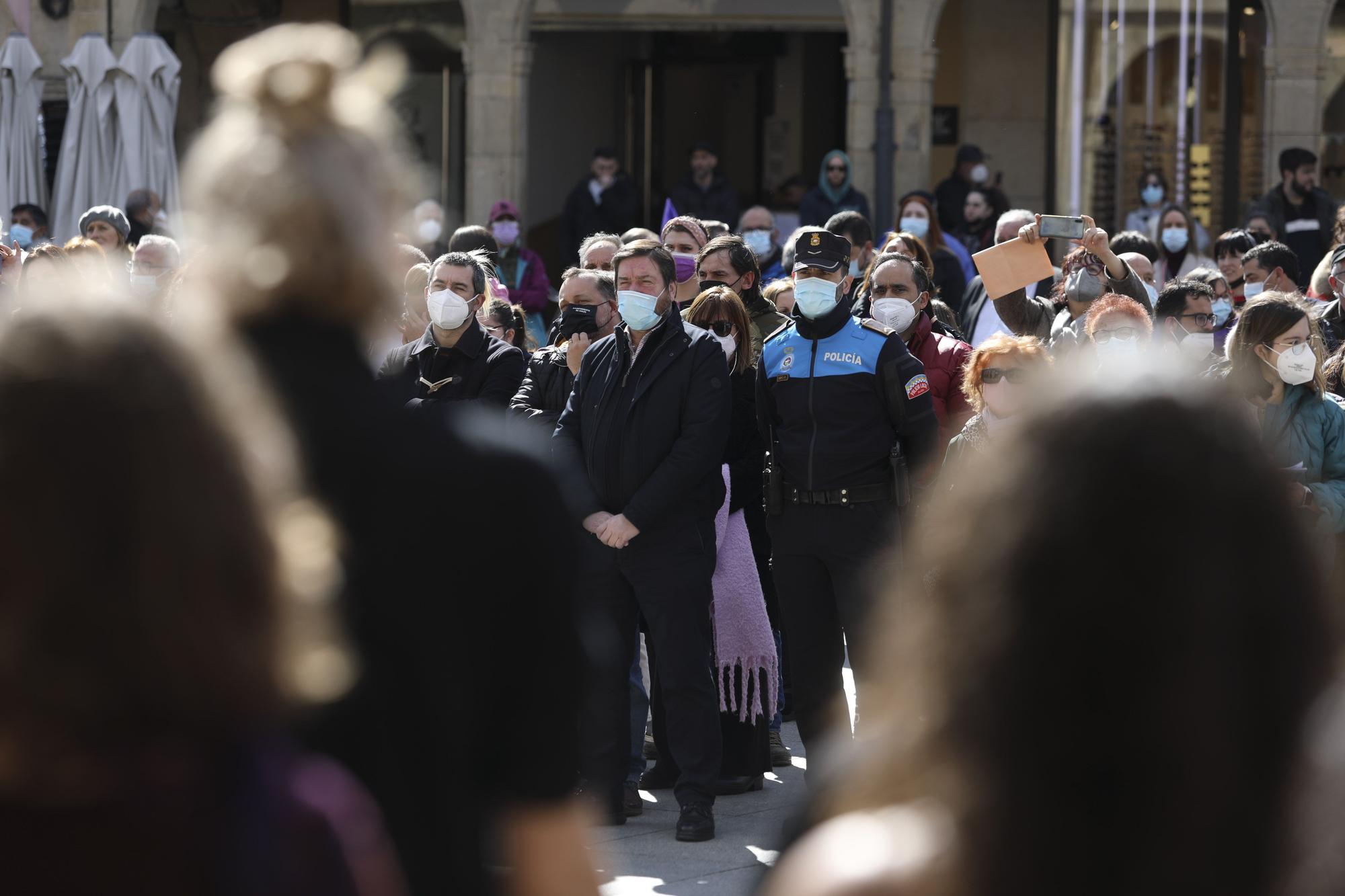 EN IMÁGENES: Así se vivió el Día de la Mujer (8M) en Avilés