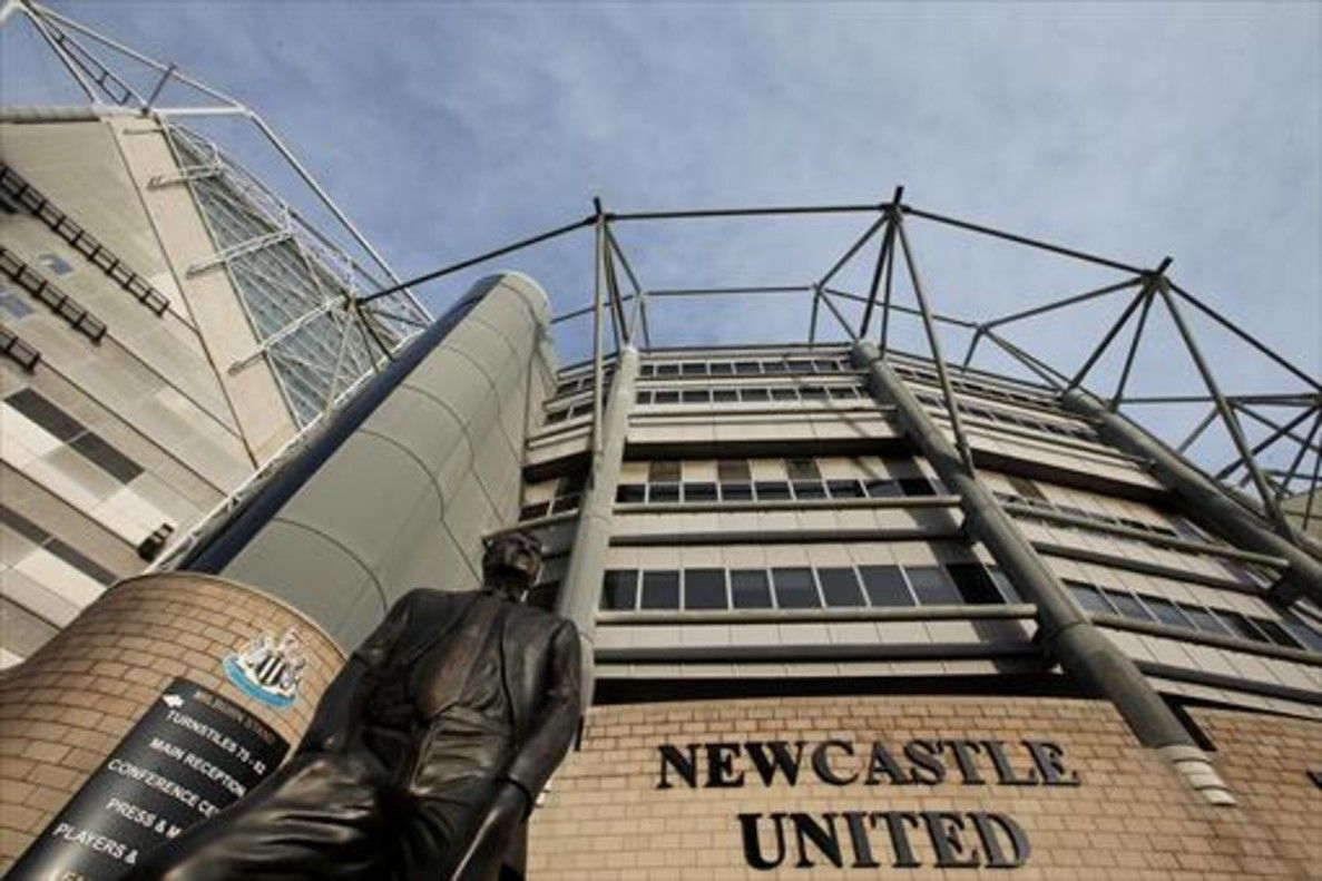 La fachada del campo del Newcastle.