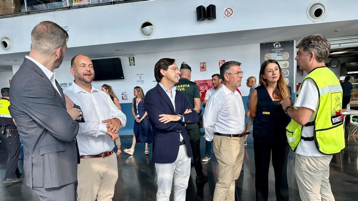 Més de 7.500 persones han passat pel port d’Alacant durant el primer mes de l’operació Pas de l’Estret