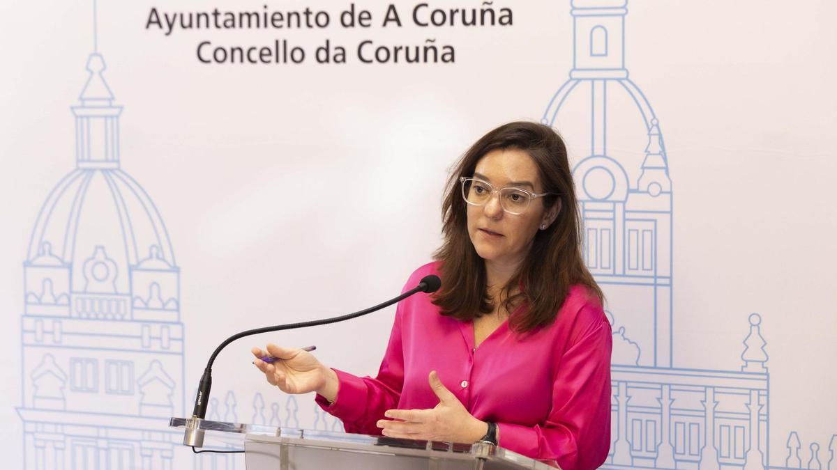La alcaldesa, Inés Rey, tras la Junta de Gobierno Local de este miércoles.