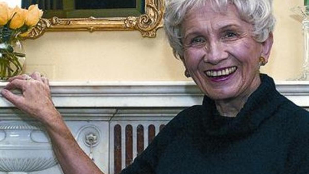 Alice Munro, en el año 2002.