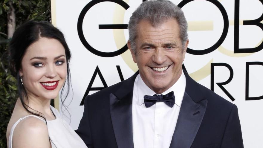 Mel Gibson y su novia, Rosalind Ross.