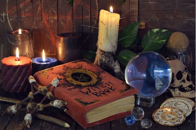 Entra en el Mundo Mágico de Genma: Ritual con vela de miel