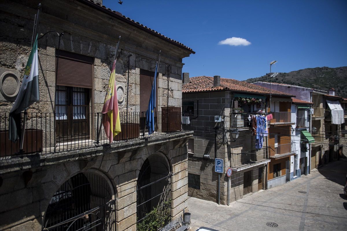 Ayuntamiento de Cilleros.