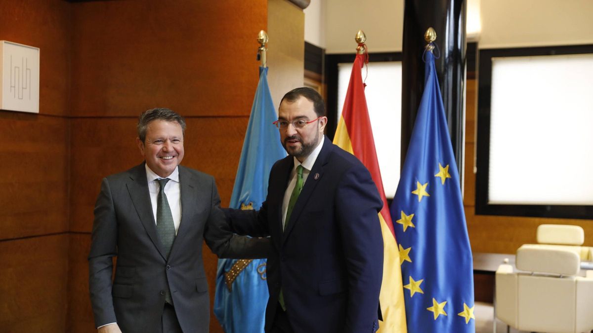 José Antonio Santana, con Adrián Barbón esta mañana