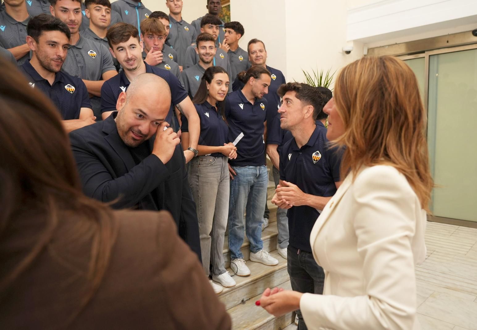 Galería | Las instituciones felicitan al filial del Castellón por su histórico ascenso
