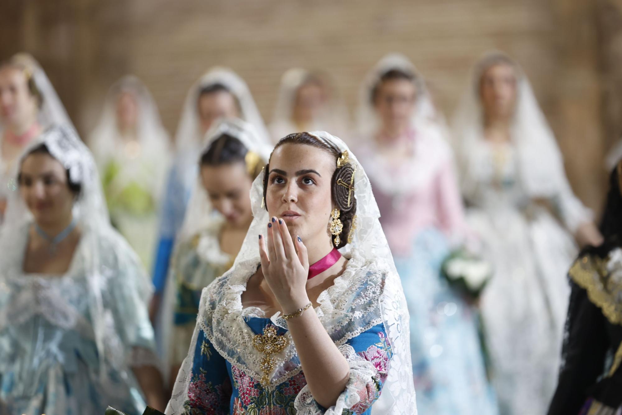 Ofrenda Fallas 2023 | Las fotos más emotivas y especiales del 17 de marzo