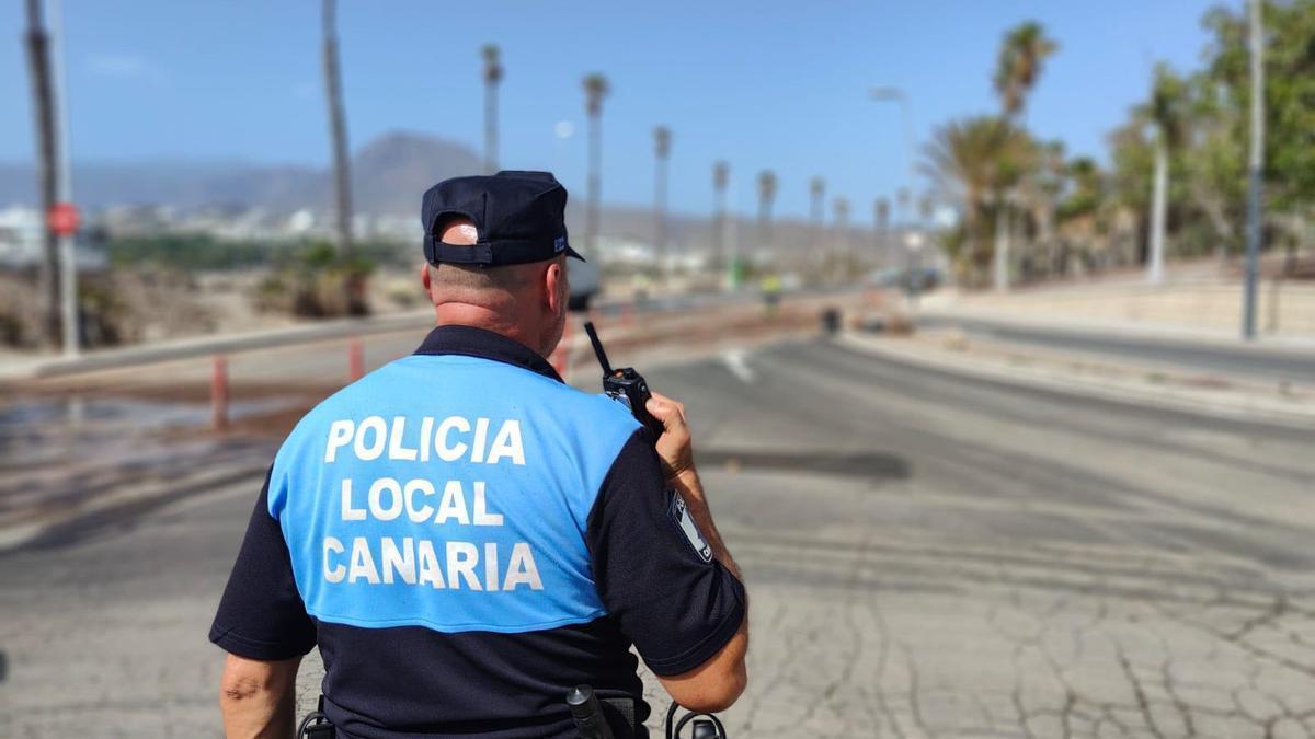 Imagen de archivo de un policía local de Arona