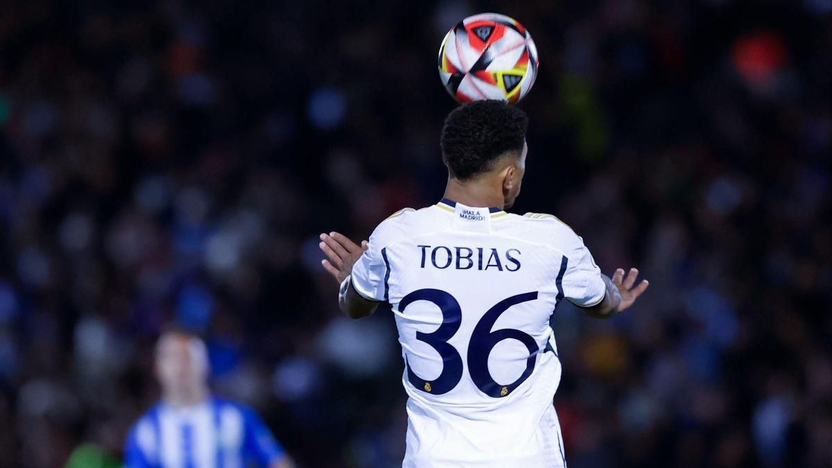 Vinícius Tobias debutó oficialmente este sábado con el Madrid