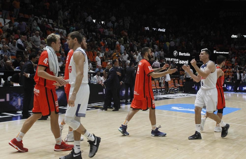 Las mejores imágenes del Valencia Basket - Real Madrid