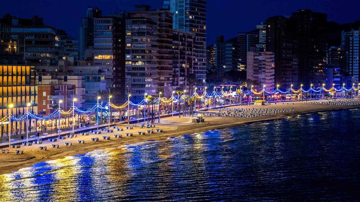 La nueva catenaria del Paseo de Levante, que ahora se va a ampliar con la segunda fase