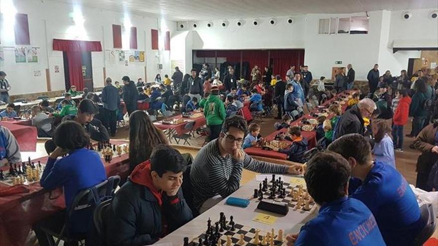 Cuatro clubs se reparten los cetros de base en la competición de Encinarejo