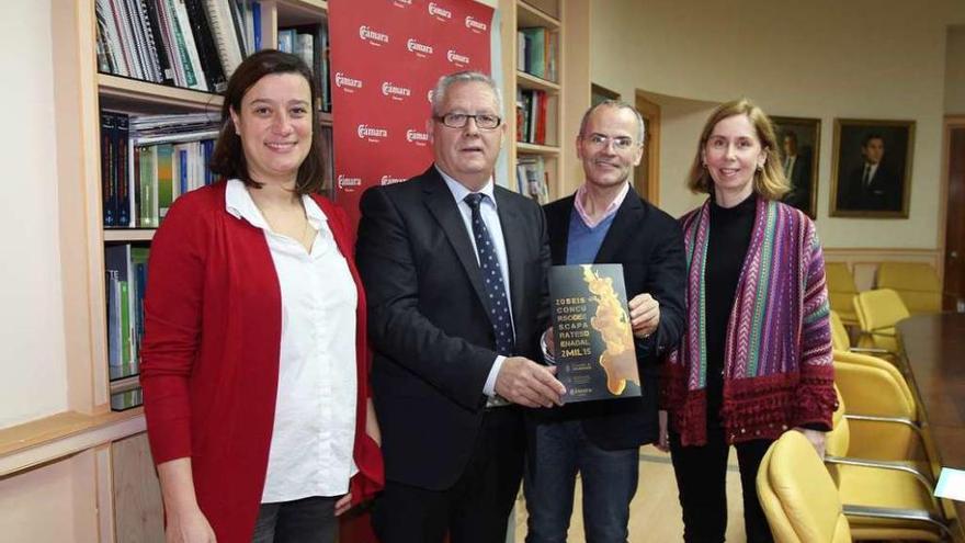 Ana Morenza, Juan Parada, Jesús Vázquez, y Victoria Rois, en la presentación del concurso. // Iñaki Osorio