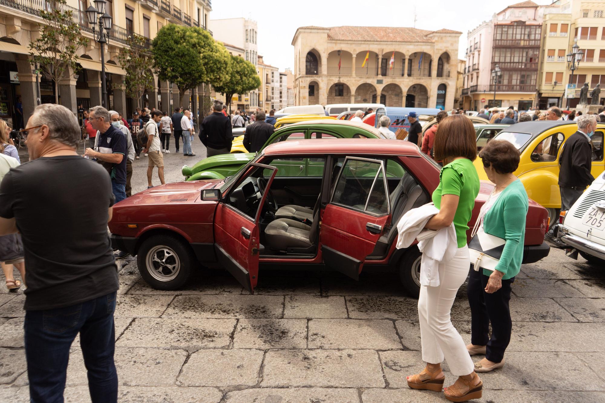 GALERÍA | Zamora huele a motor antiguo: concentración internacional de coches clásicos