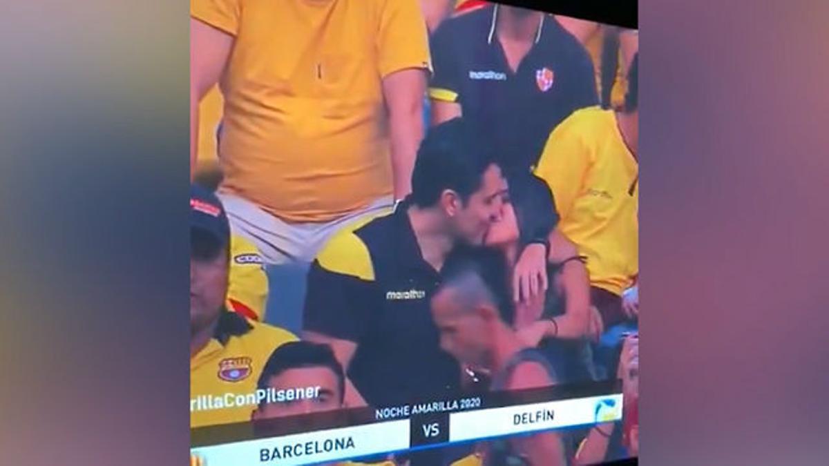 ¡LA PILLADA DEL SIGLO! La 'Kiss Cam' caza 'in fraganti' a un infiel